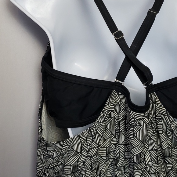 ATHLETA LAGUNA SIDE SCRUNCH TANKINI 38D/DD - Picture 5 of 7